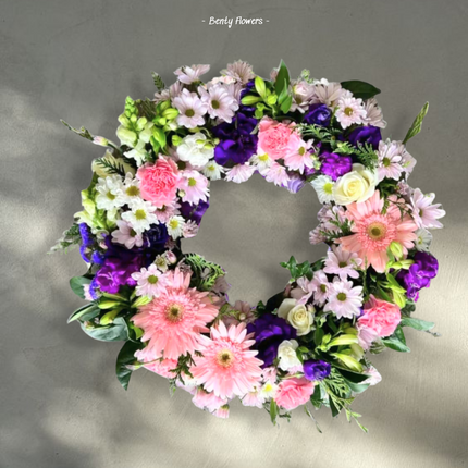 Serenity Circle – Pastel Wreath with Gerberas, Roses, and Chrysanthemums