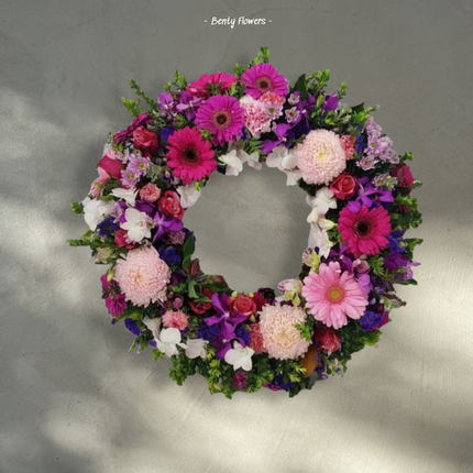 Graceful Blossoms – Vibrant Wreath with Pink Gerberas, Roses, and Lilies