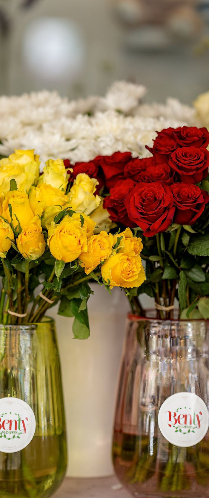 <h2><strong>Fresh Flowers, Handcrafted Daily</strong></h2>