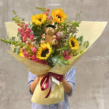 Graduation Sunflower Bouquet with Teddy Bear – Celebrate Success with Vibrant Blooms