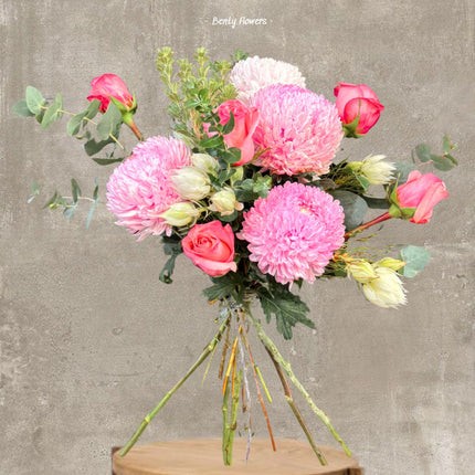 Pink Elegance Daily Bloom Bouquet – Fresh Roses & Chrysanthemums for Every Occasion